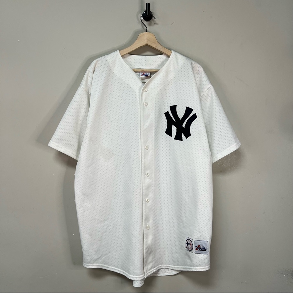Vintage 90s New York Yankees Jersey